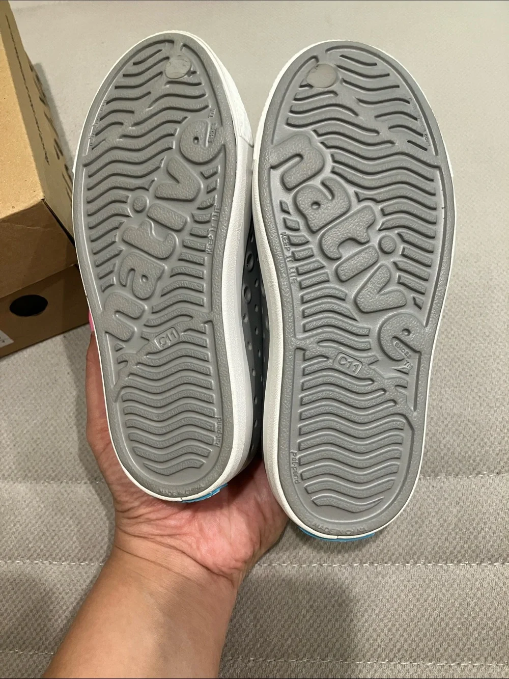 NEW IN BOX Native Jefferson Slip-On Sneakers in Light Gray and White